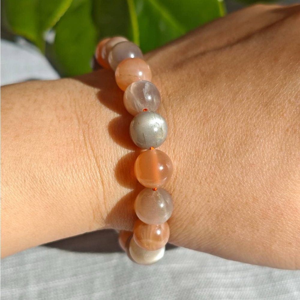 8mm stretchable multicolor moonstone bracelet